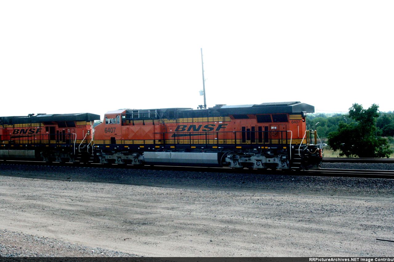 BNSF 6407